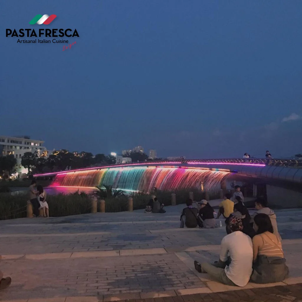 Valentine's Places In Ho Chi Minh City Starlight Bridge is the perfect answer to the question where should valentines go in HCMC?