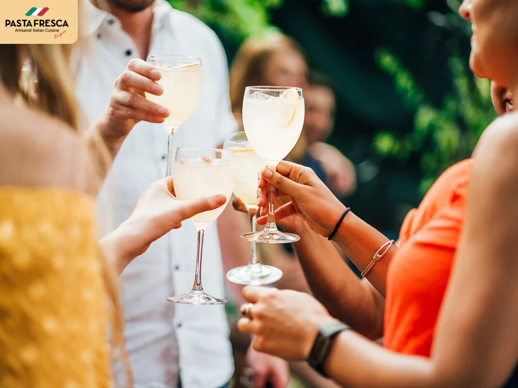 Gli ospiti useranno le bevande più del cibo