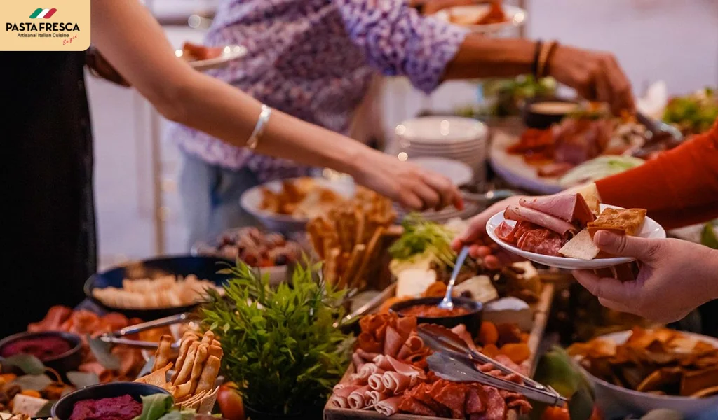 A buffet (also known as a buffet) is a type of buffet-style party organization