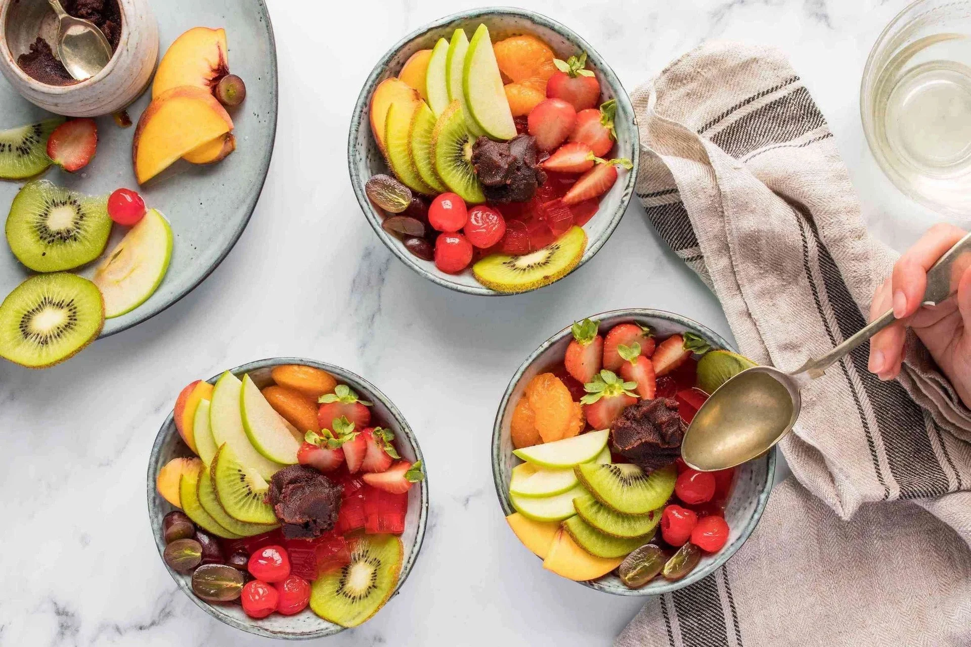 Dolci Di Frutta E Freschi Piatti Estivi
