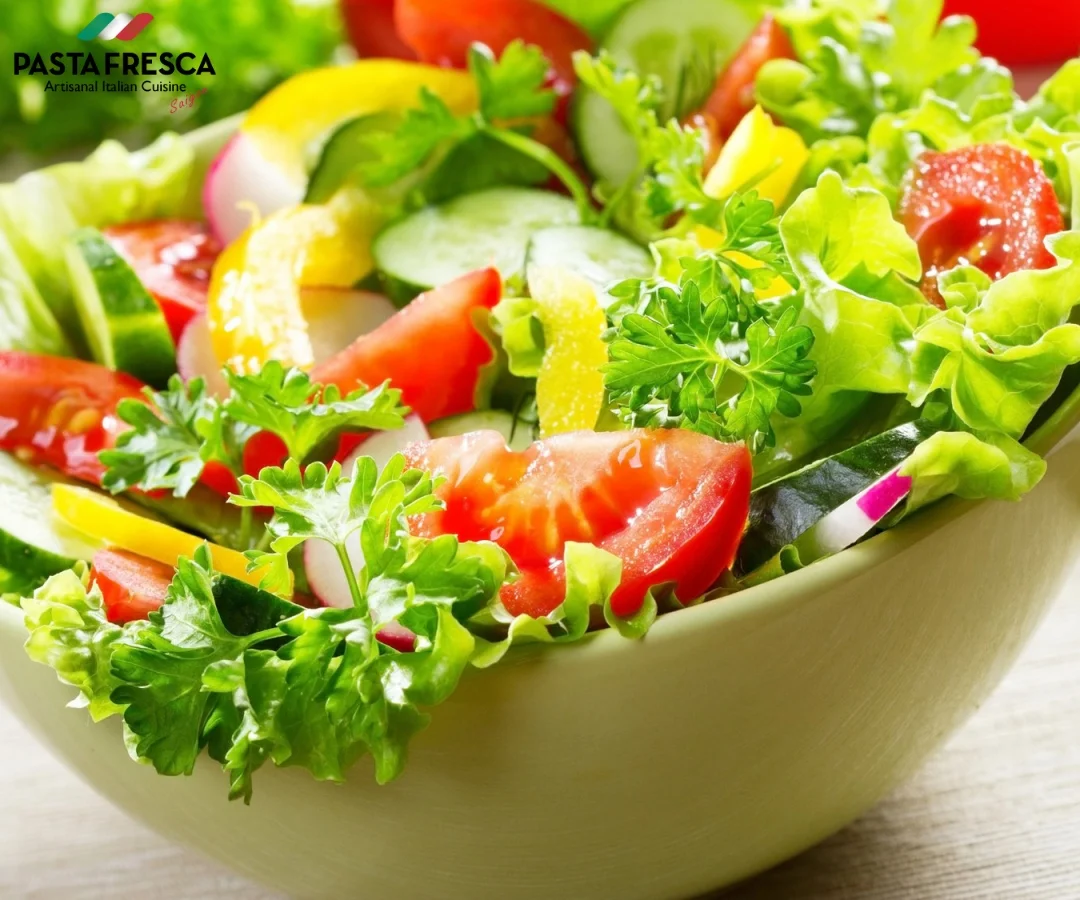 Salad ngon và đâu là những nhà hàng, quán ăn nổi tiếng ở Sài Gòn TPHCM? Salad ngon và đâu là những nhà hàng, quán ăn nổi tiếng ở Sài Gòn TPHCM?