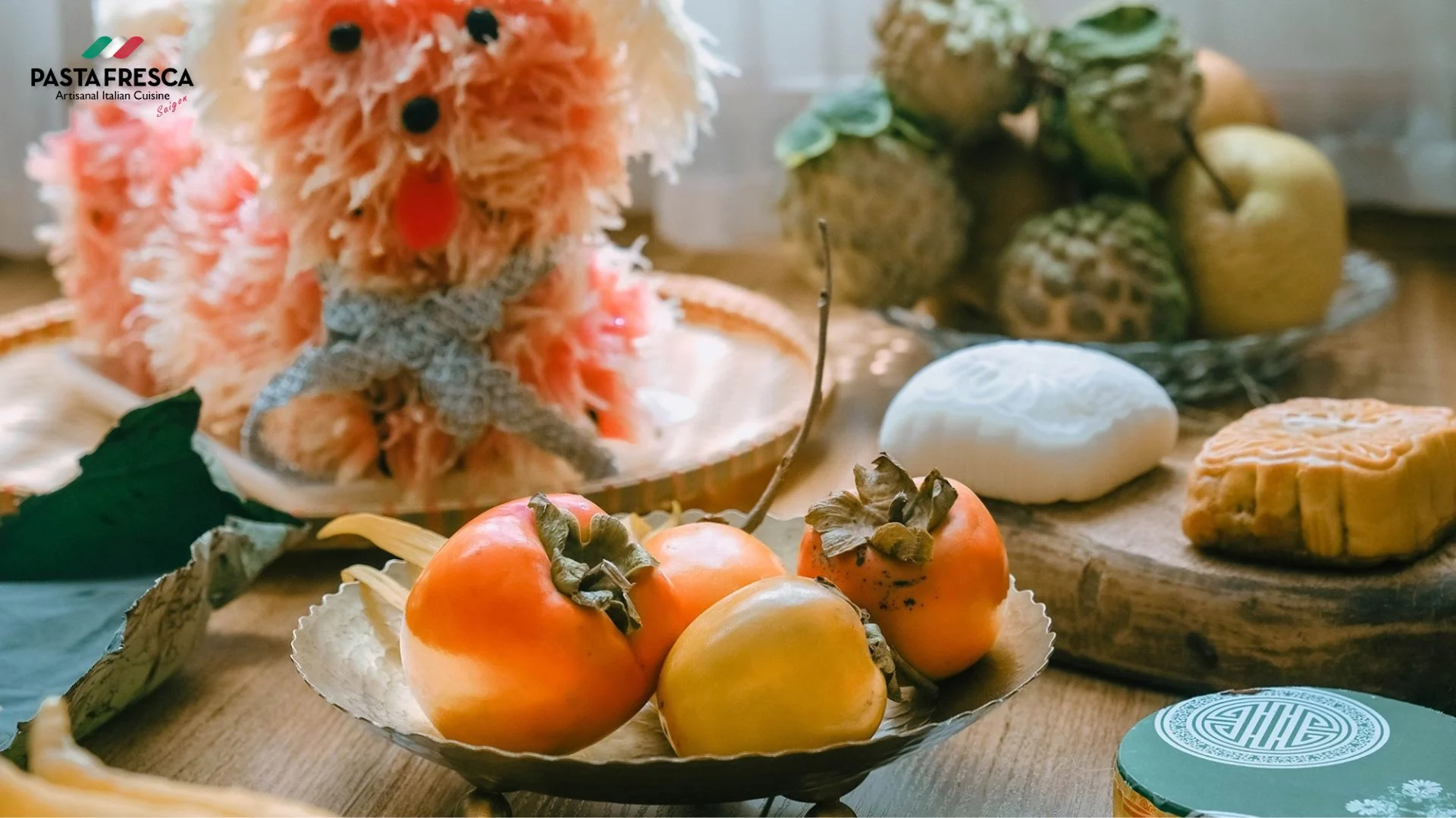 In short, the five-fruit tray symbolizes reunion, happiness, success and respect for the traditional culture of the nation. In short, the five-fruit tray symbolizes reunion, happiness, success and respect for the traditional culture of the nation.