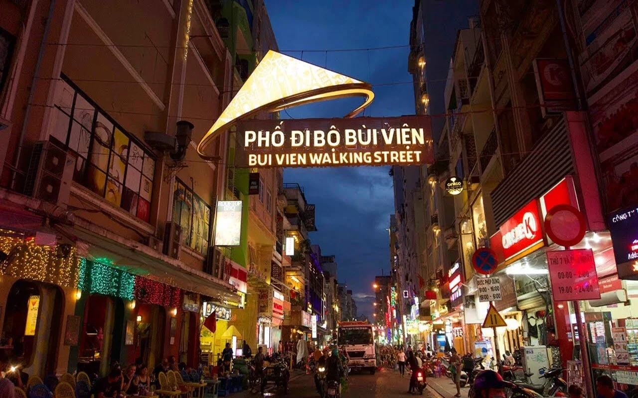 Bui Vien Walking Street is an interesting destination in the heart of Saigon city