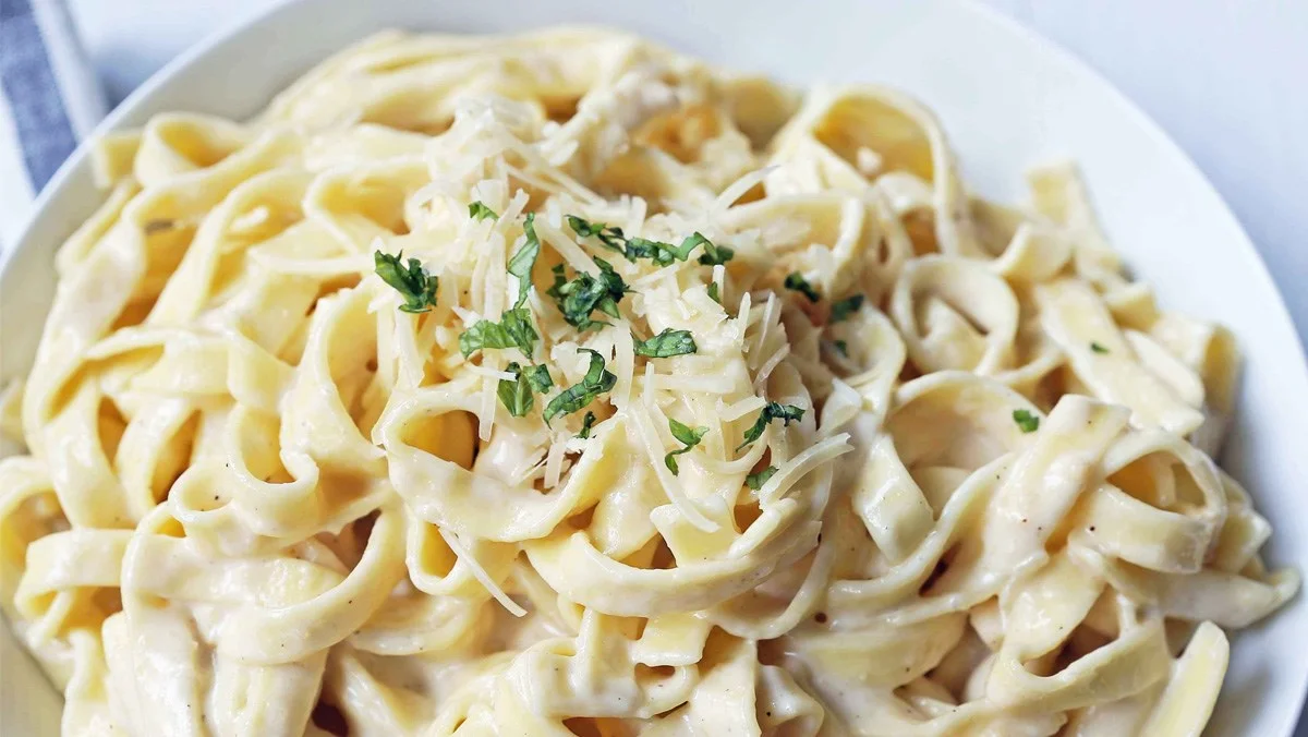 Làm Mì Spaghetti Sốt Kem Cực Đơn Giản Ngay Tại Nhà 2023
