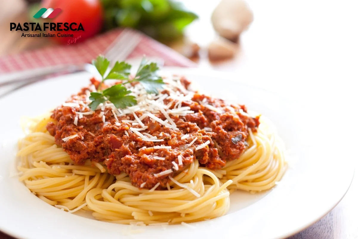 Cách làm mì ống xào sốt spaghetti siêu hấp dẫn Cách làm mì ống xào sốt spaghetti siêu hấp dẫn