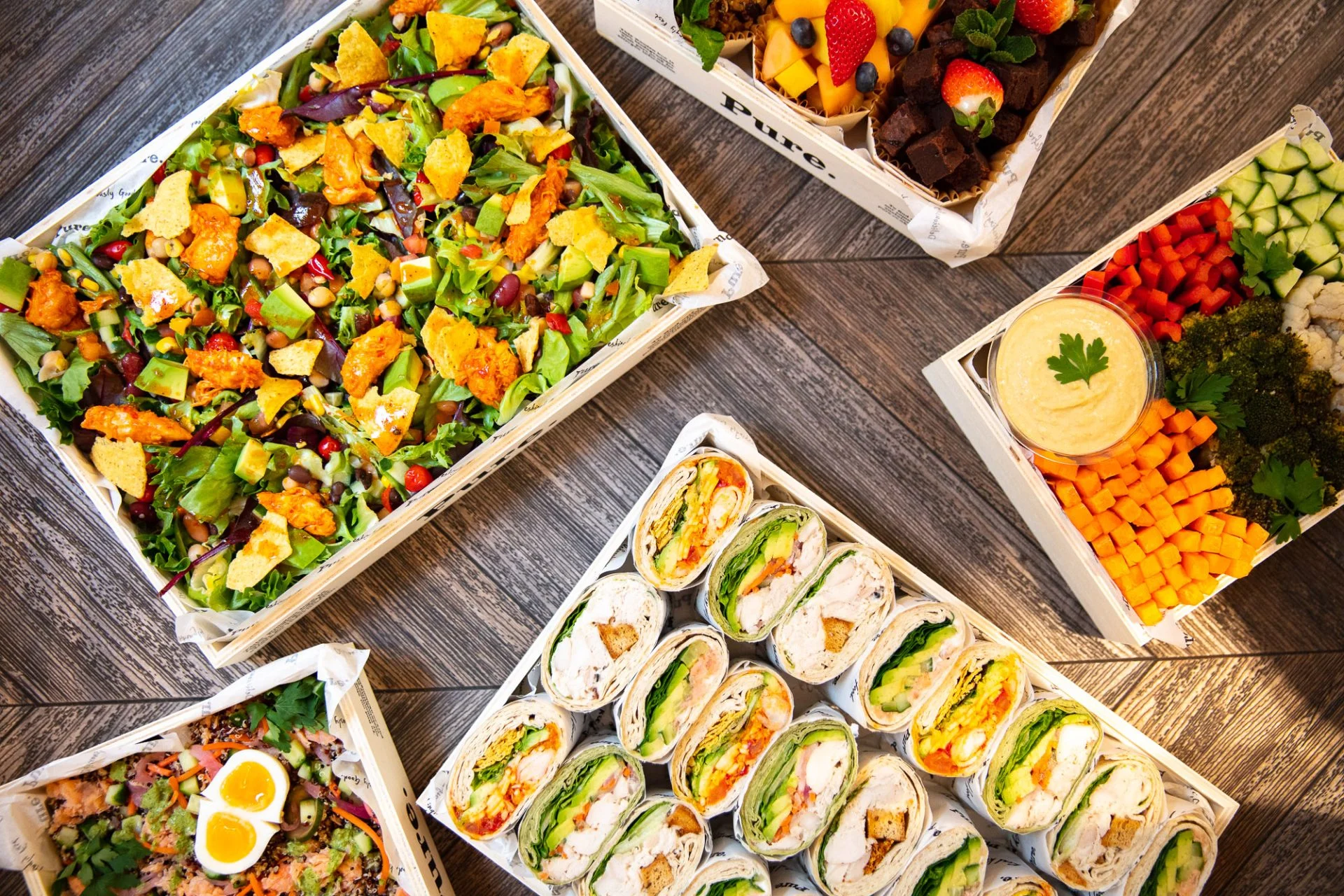 Lunch Food Catering: 6 Ý Tưởng Ngon Miệng Cho Team Của Bạn