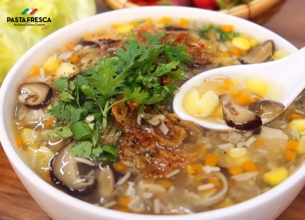 What delicious food should you eat for breakfast in Saigon? Crab soup is a gentle start to a new day 