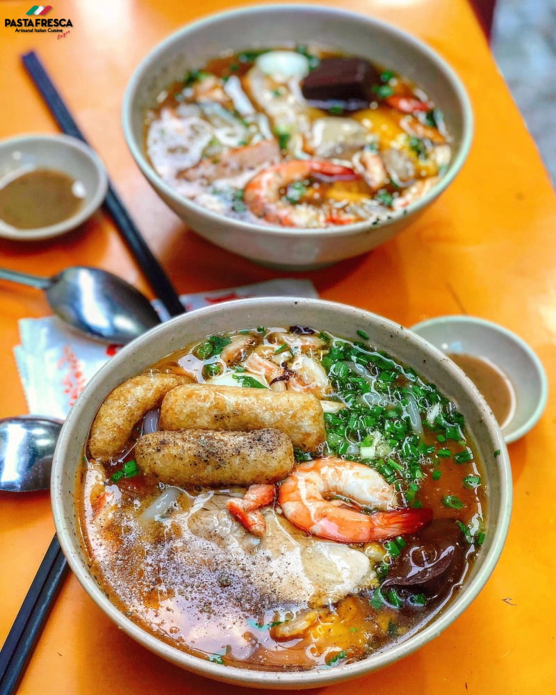 Ăn gì ở Sài Gòn? - Bánh canh cua Tĩn